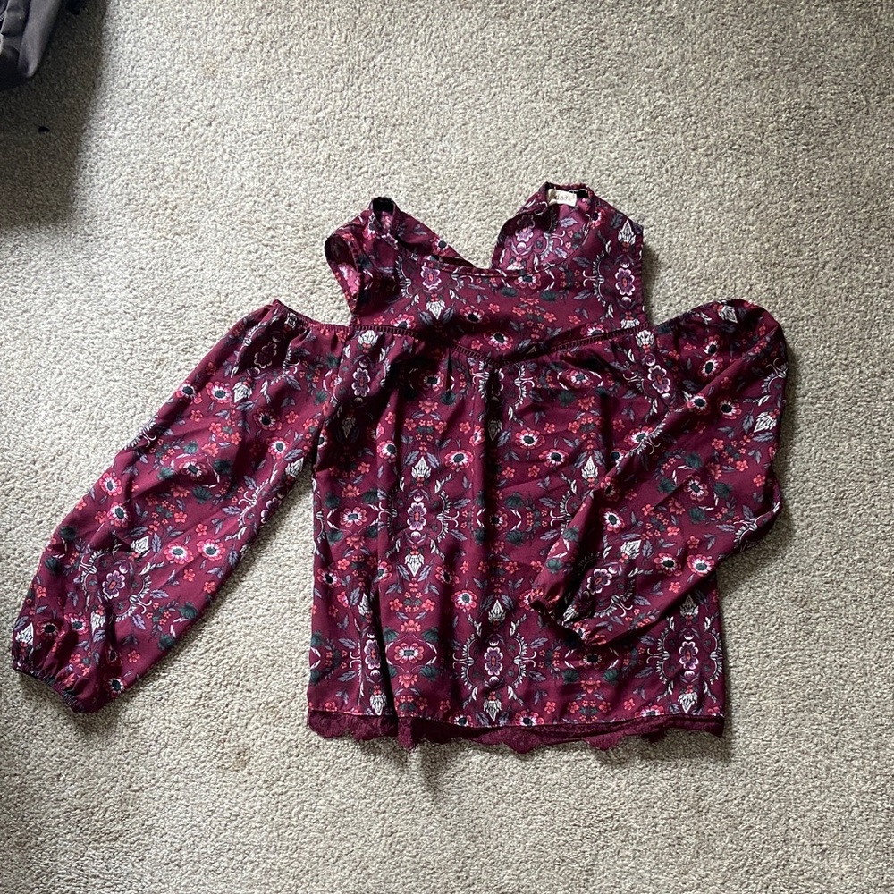 Rewind Burgundy Patterned Cold Shoulder Blouse